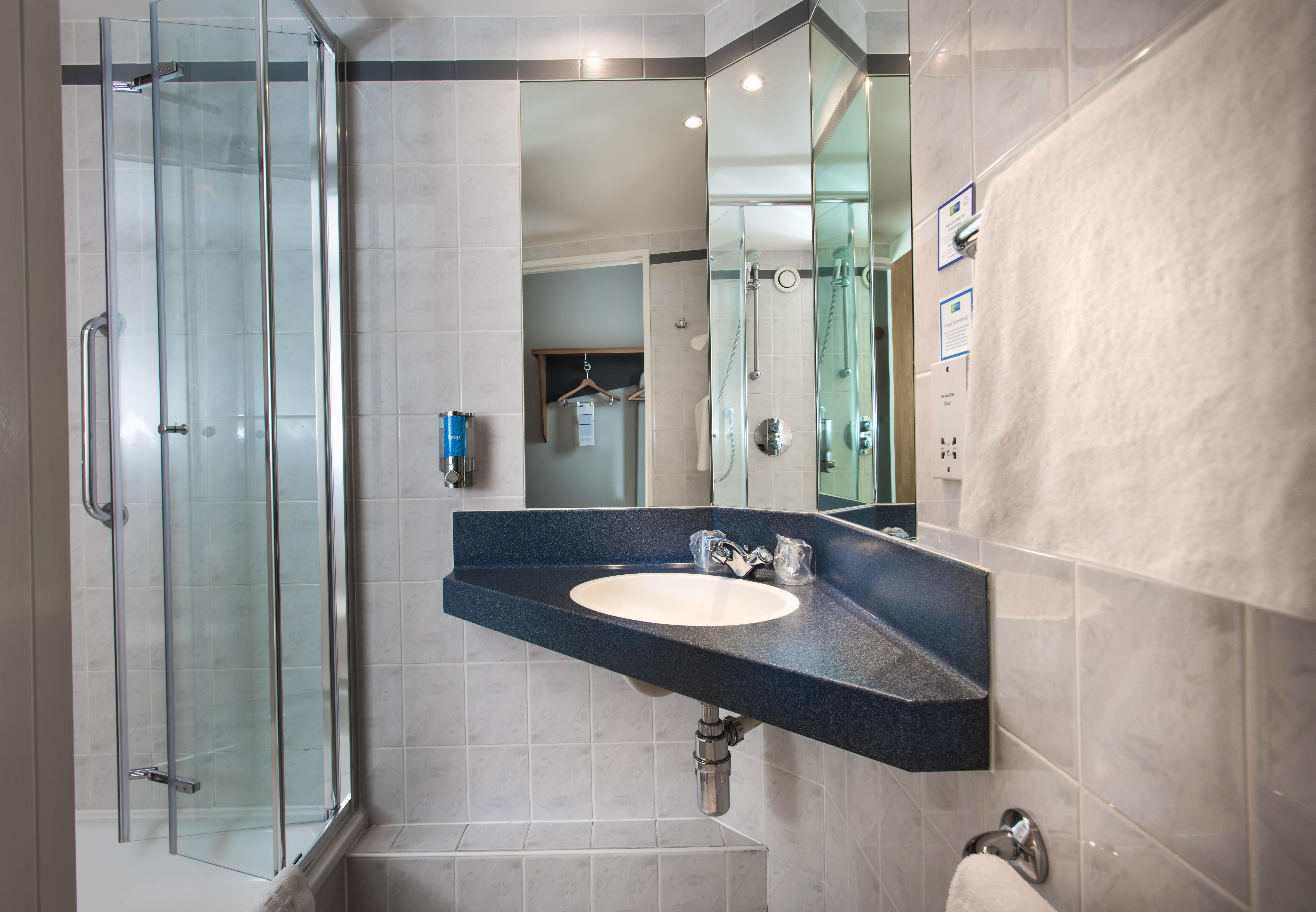 Holiday Inn Express Exeter East By Ihg Exteriör bild