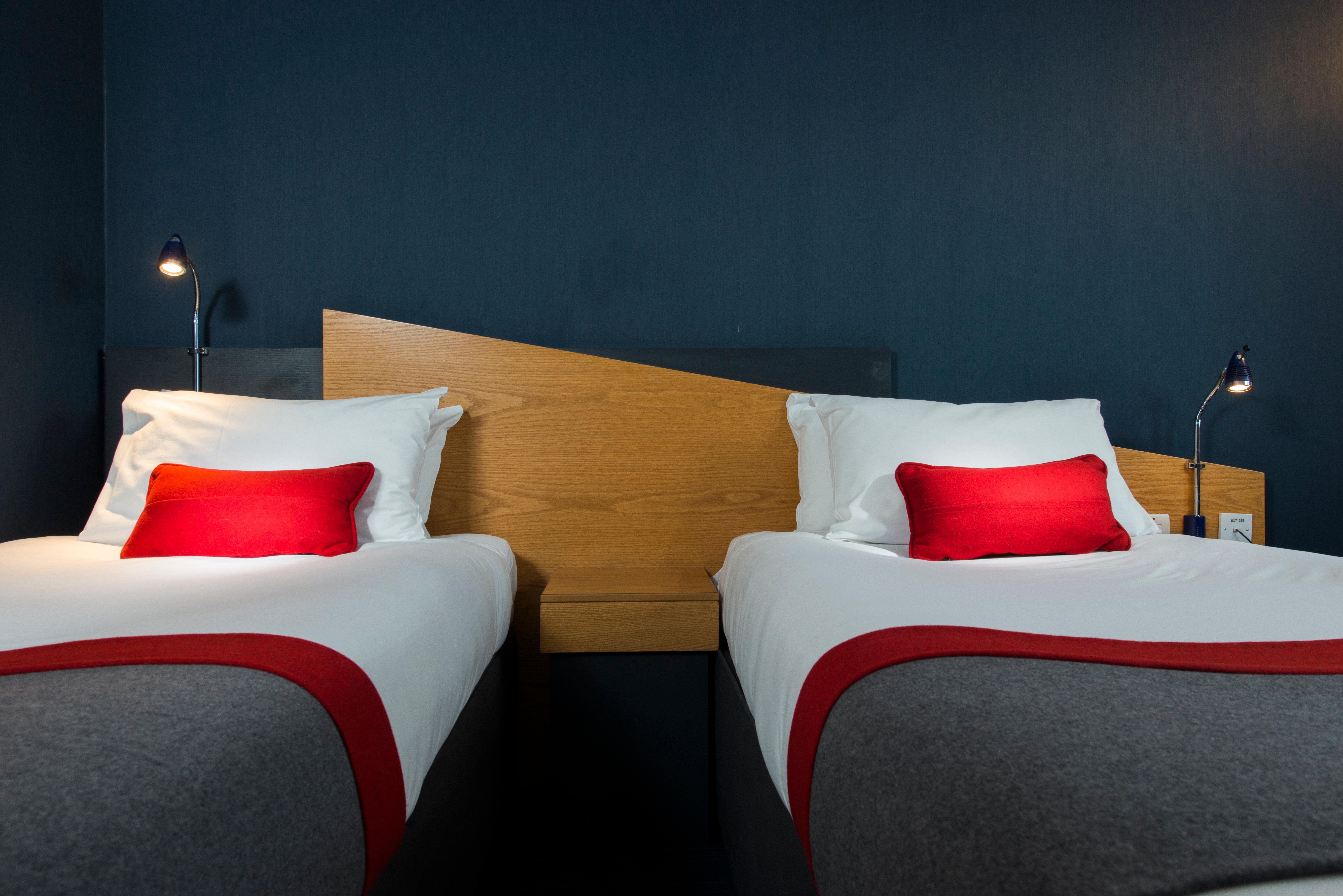Holiday Inn Express Exeter East By Ihg Exteriör bild