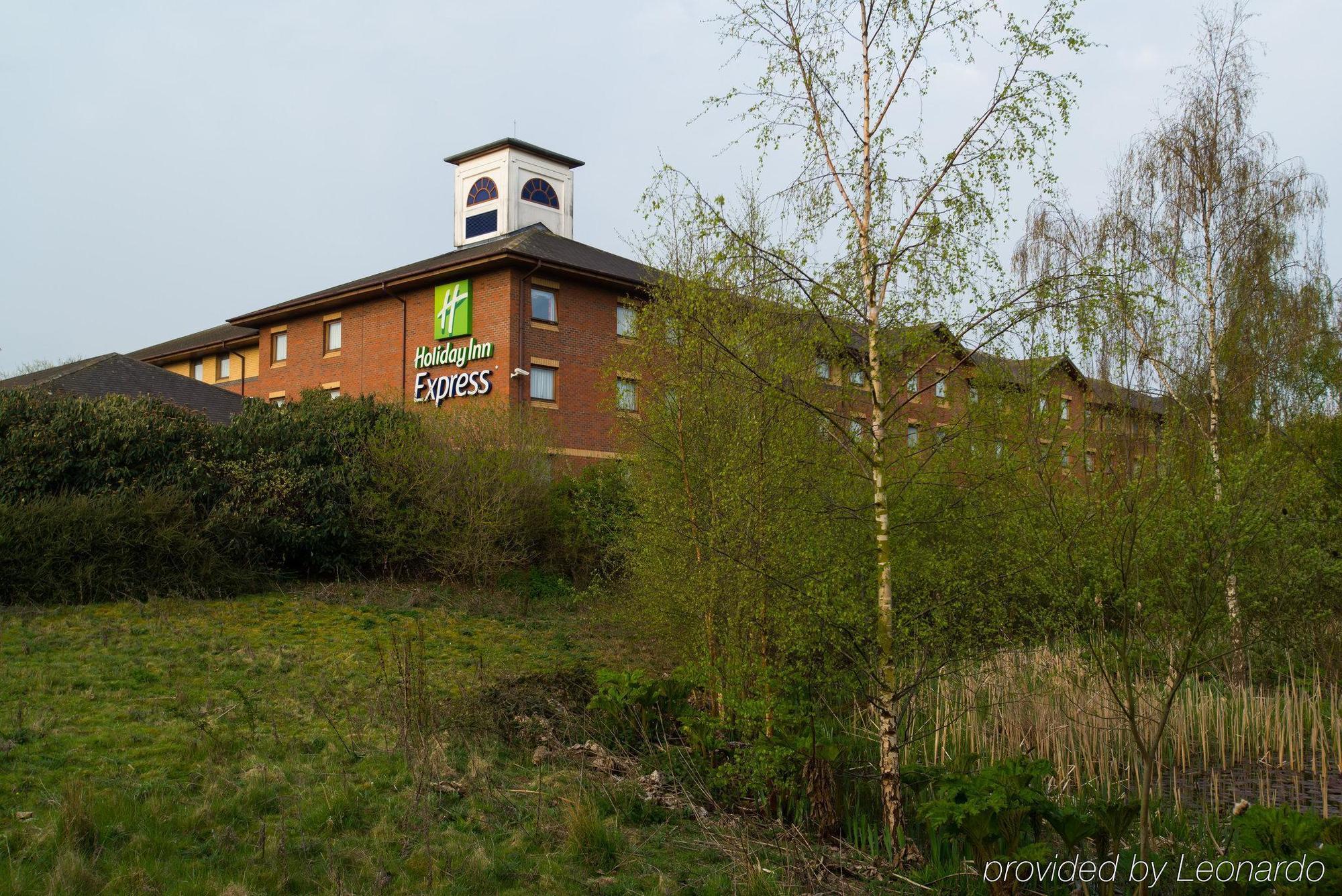 Holiday Inn Express Exeter East By Ihg Exteriör bild