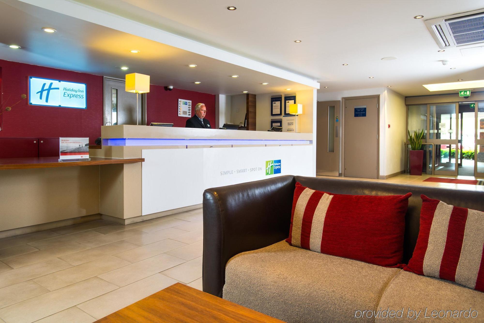 Holiday Inn Express Exeter East By Ihg Exteriör bild