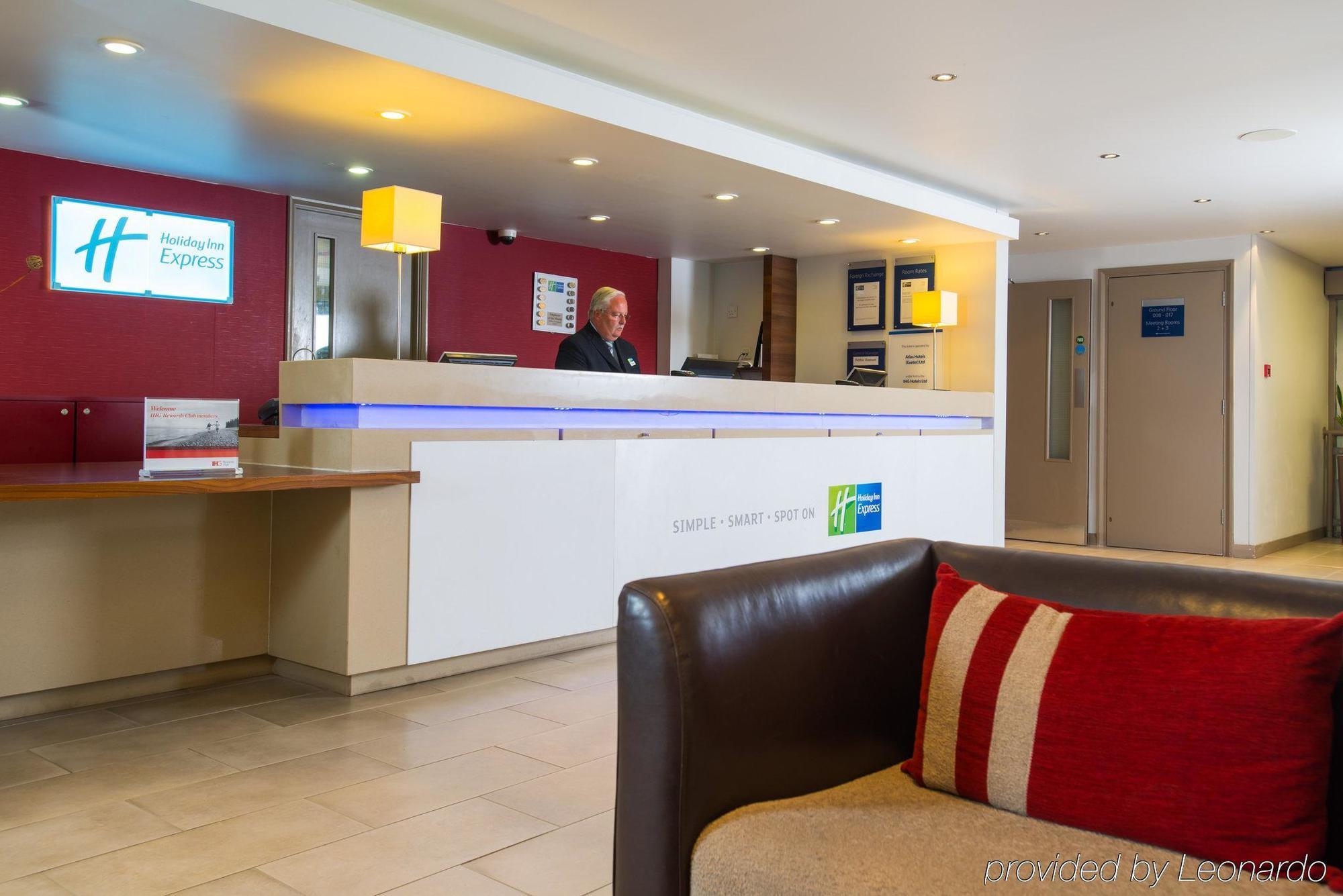 Holiday Inn Express Exeter East By Ihg Exteriör bild